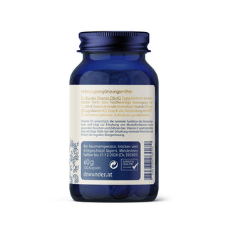 Vitamin D3+K2 Forte 15000 Rückseite – dunkelblaue Flasche mit deutschen Produktinfos, 60 Kapseln, drwundero.shop